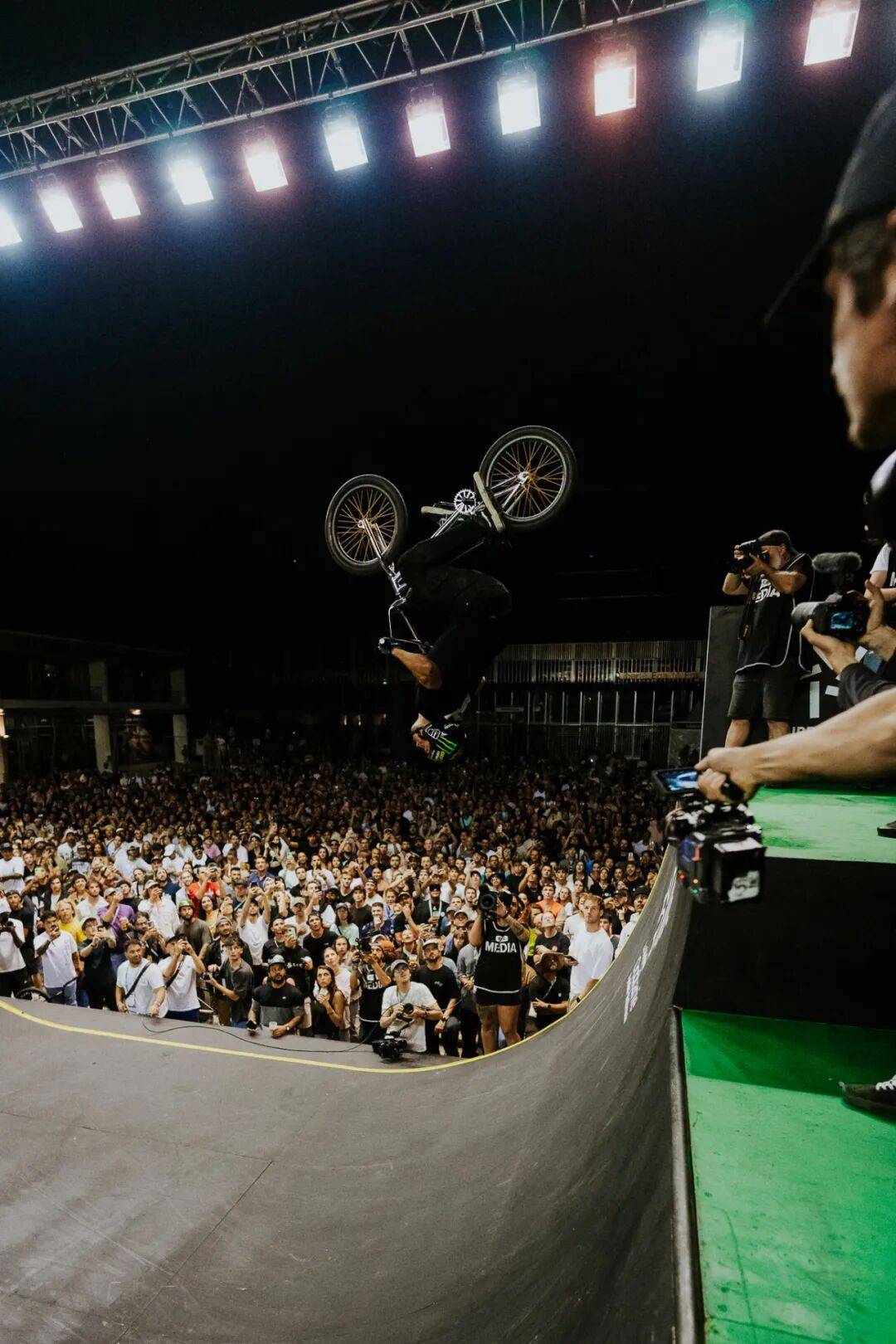 全明星赛倒计时，新奥尔良鹈鹕冲刺阶段强势反弹，细节引发关注，压力陡增，资深球员宣示担当的简单介绍